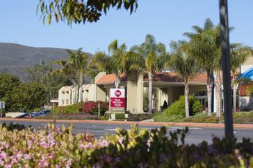 Pacific Plaza Hotels | Alameda, California | Entrance to Best Western Plus hotel from afar